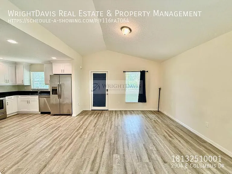 2904 E Columbus Dr — Photo 10