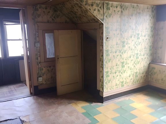 5th image of 7817 S Rhodes Ave
