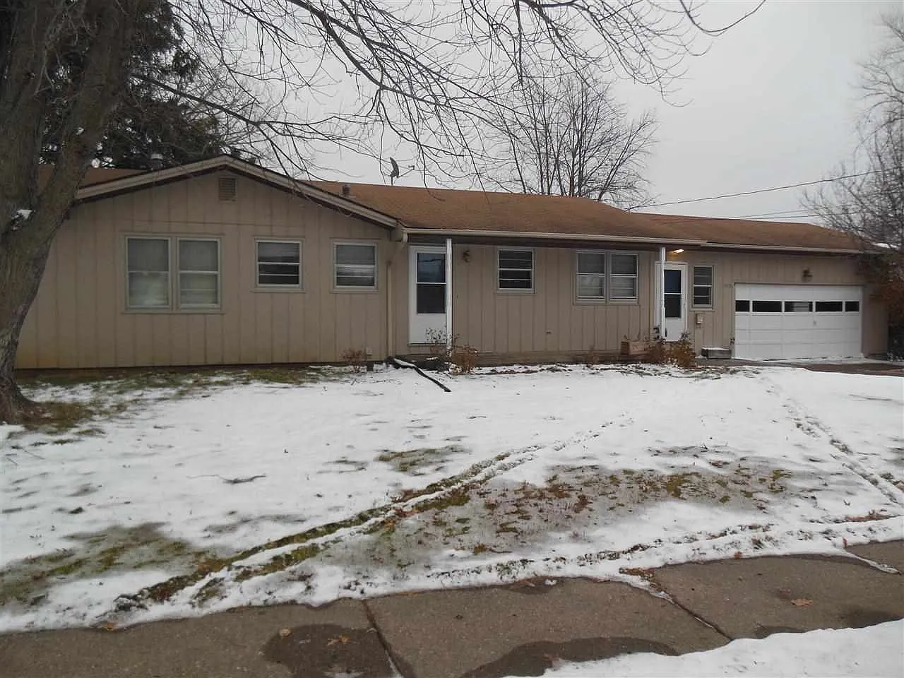 1413 23rd St photo 1