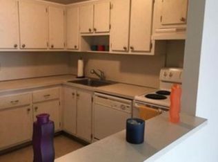 16950 W Dixie Hwy #312, North Miami Beach, FL 33160