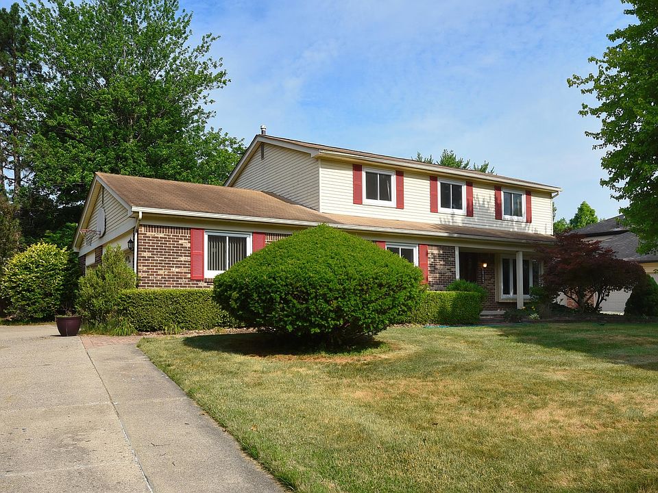 1st image of 1695 Chatham Dr