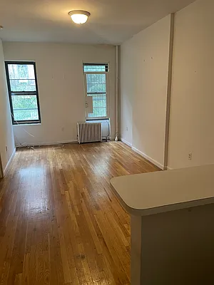 Rented by Bond New York | media 41