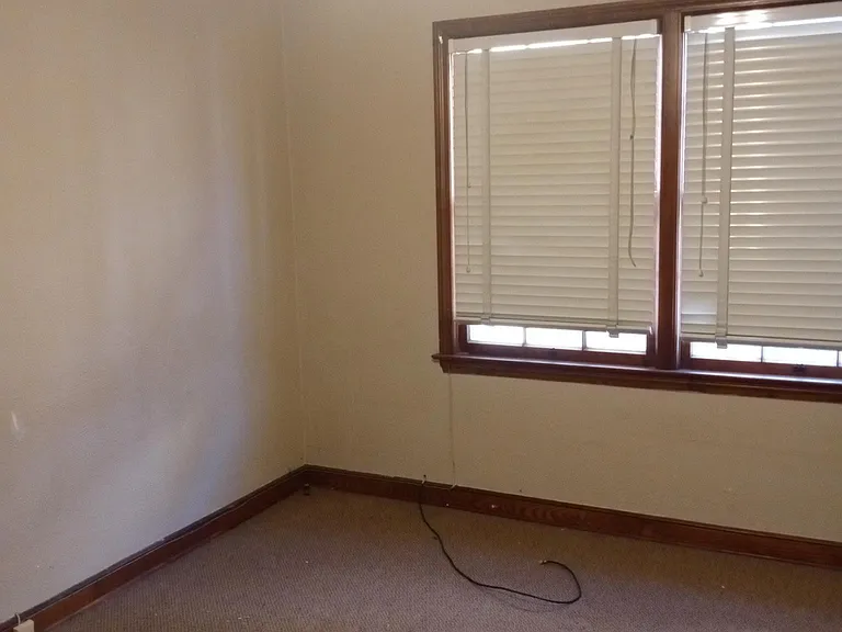 1060 Euclid Pl #1 — Photo 8