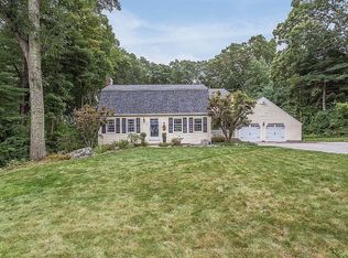 3 Bridle Rd, Chelmsford, MA 01824