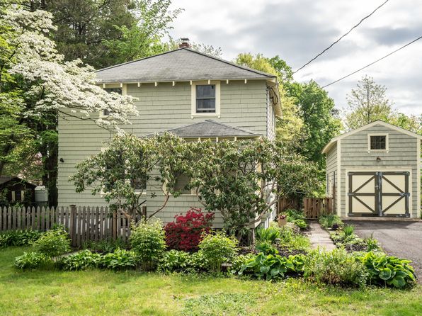 136 Naubuc Ave, East Hartford, CT 06118