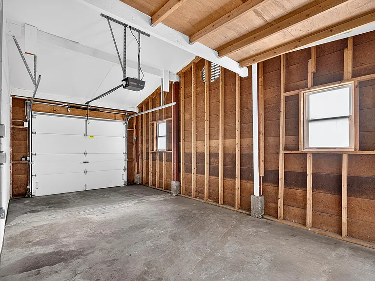 615 Loyola Dr — Photo 36