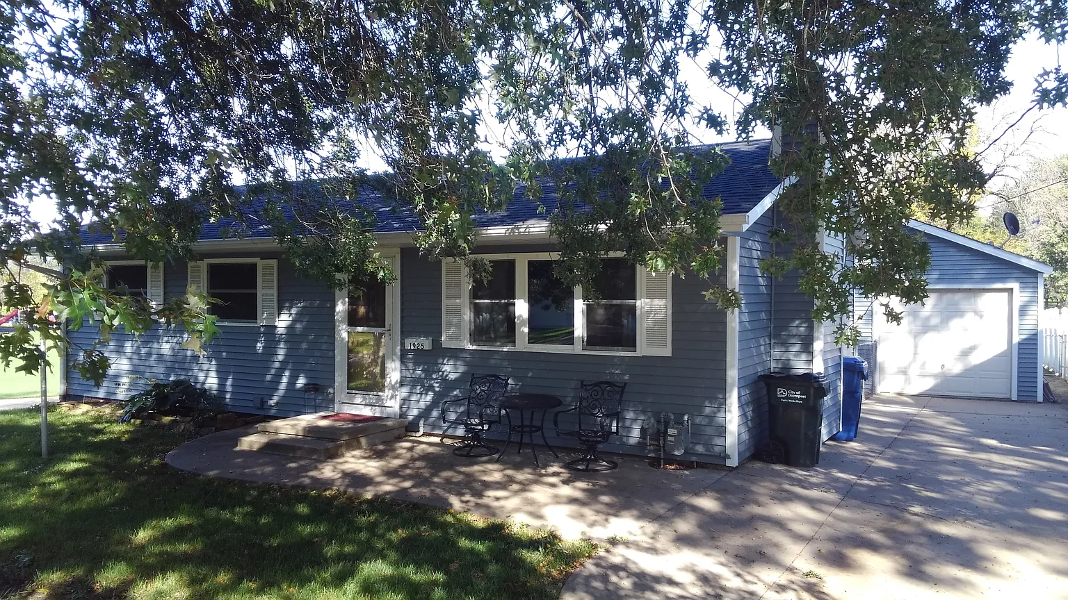 1925 N Elsie Ave photo 1