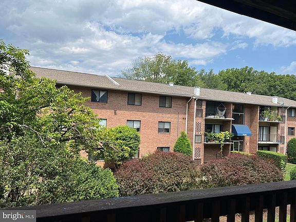 4th image of 7600 Savannah St APT 102