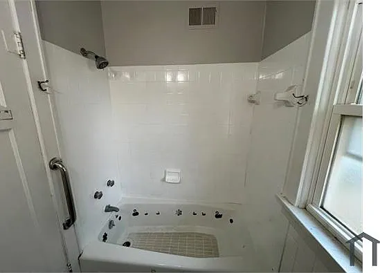 5021 N 27th St #UPPER — Photo 3