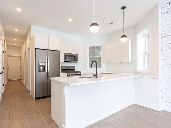 3rd image of 2705 N Kimball Ave #1