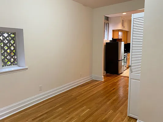 Rented by Waverly Realty Associates | media 17