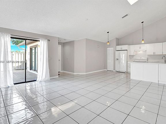 5th image of 9892 Boca Gardens Pkwy APT A