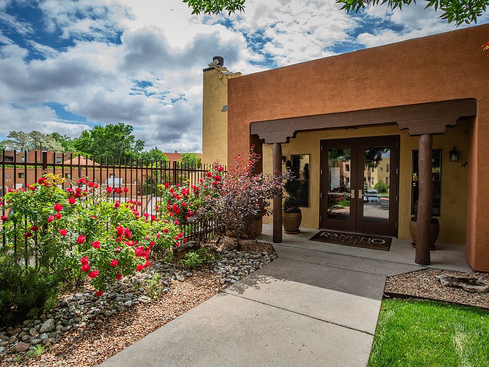 Manicured Landscaping