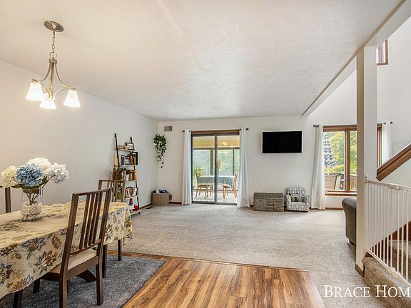 4th image of 2334 Bridle Creek St SE #3