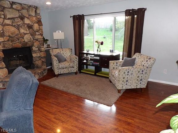 2nd image of 15066 Wilmington Dr
