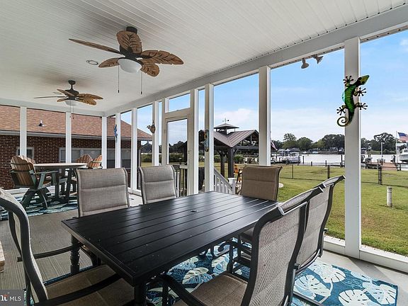 5th image of 16077 Cobb Island Rd