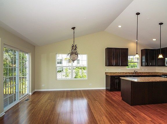 5th image of 26 Tall Grass Ct