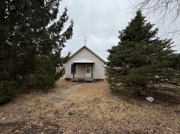 204 Oak St, Pisgah, IA 51564