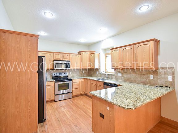 3rd image of 6304 NW 94th St