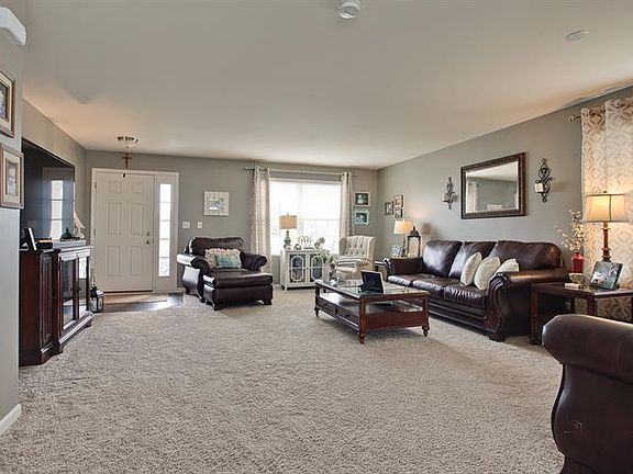 4th image of 1019 Adagio Dr