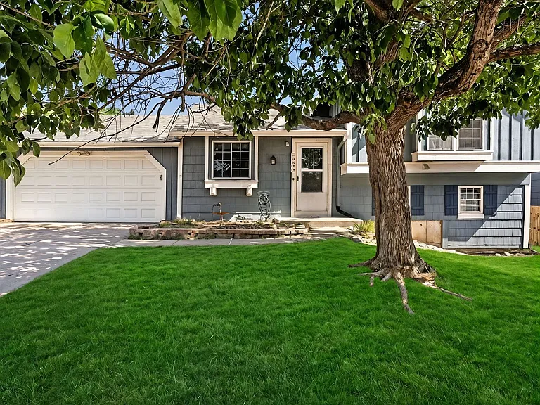 21205 E Ida Ave — Photo 2