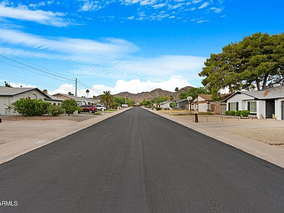 2nd image of 4327 E LA PUENTE Avenue