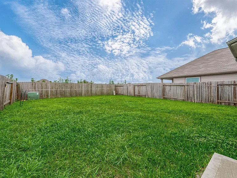 17219 Quiet Song Ct — Photo 39