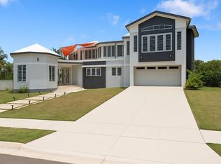 1960 Oceania, Isabela, PR 00662