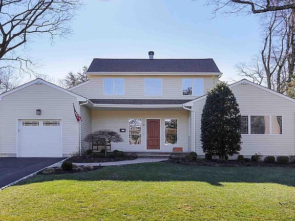 2nd image of 52 Queen Ann Dr