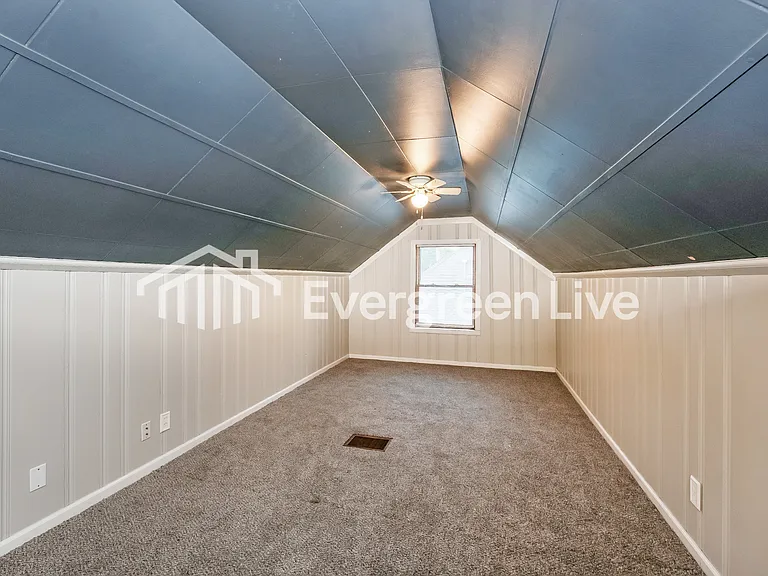 1307 Cedar Dr — Photo 10