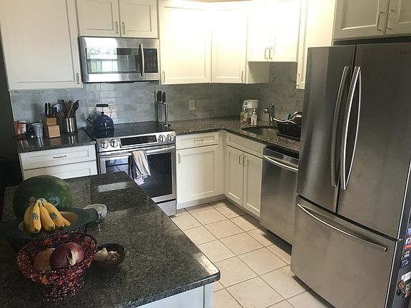 4th image of 1365 N Columbine St