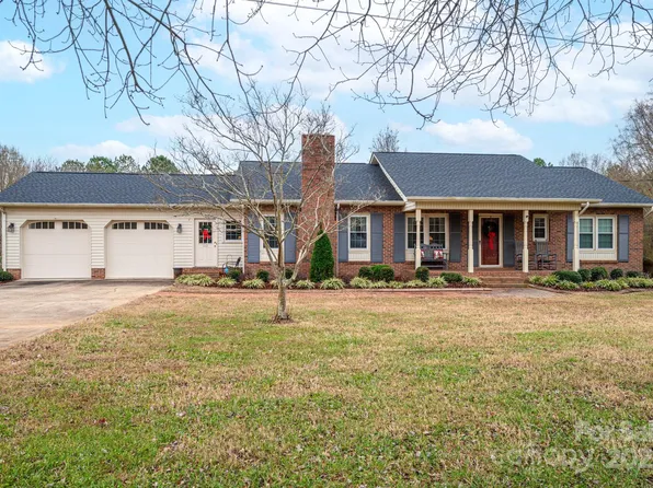 113 Old Stage Coach Rd, Lawndale, NC 28090