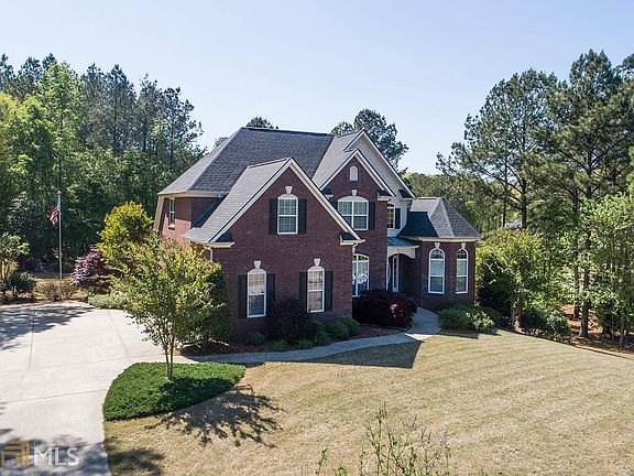 4th image of 549 Guinevere Ct