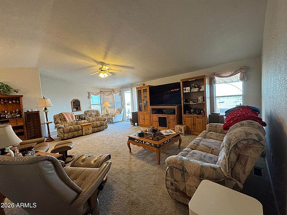 3rd image of 3822 N IOWA Avenue