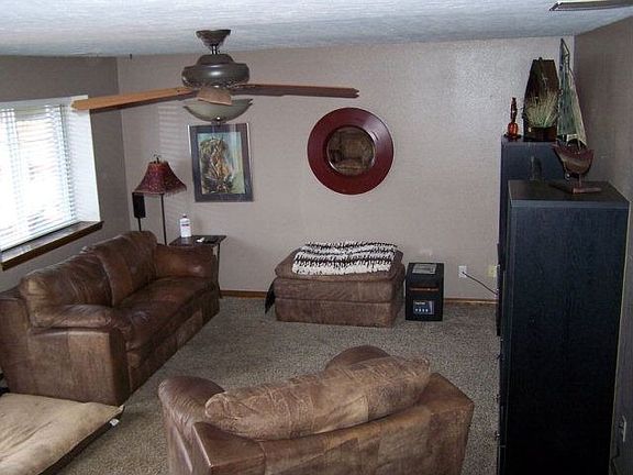 5th image of 1284 Bluebird Ln