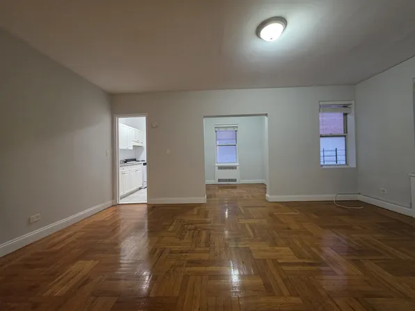 140 Vancortlandt Avenue West UNK image 3 of 8