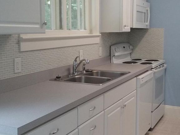 5th image of 313 N Orange Ave