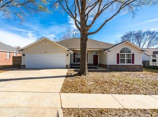 3044 N Rutile Dr, Fayetteville, AR 72704