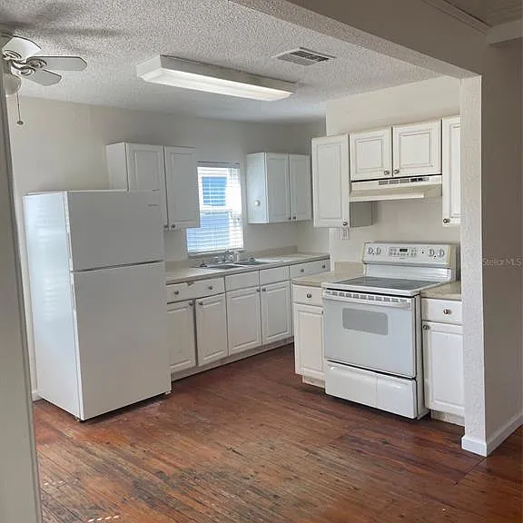 311 Lake Dale Dr — Photo 4