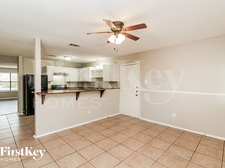 4417 Cordova Ln — Photo 5