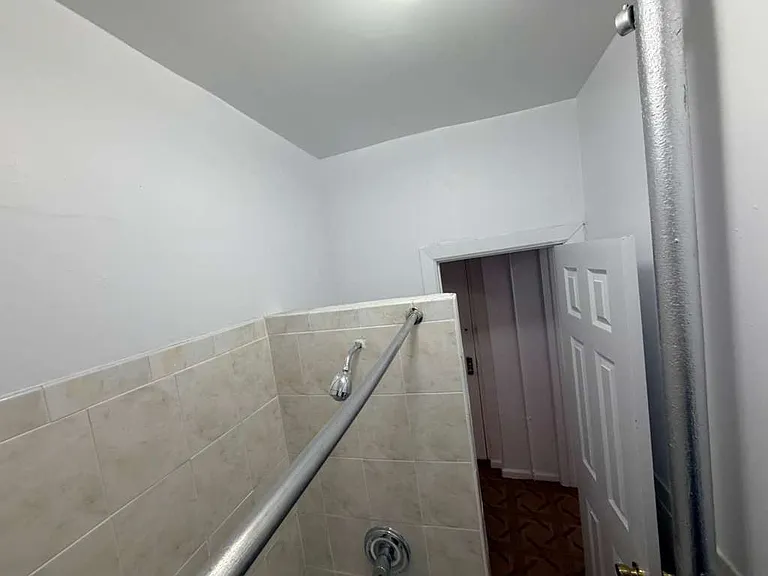 1841 Mohegan Ave #1555 — Photo 8
