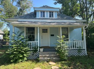 808 E Monument St, Colorado Springs, CO 80903