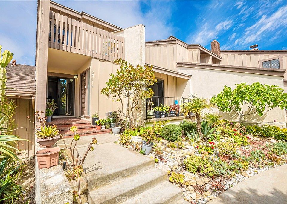 1st image of 28118 Ridgeforest Ct