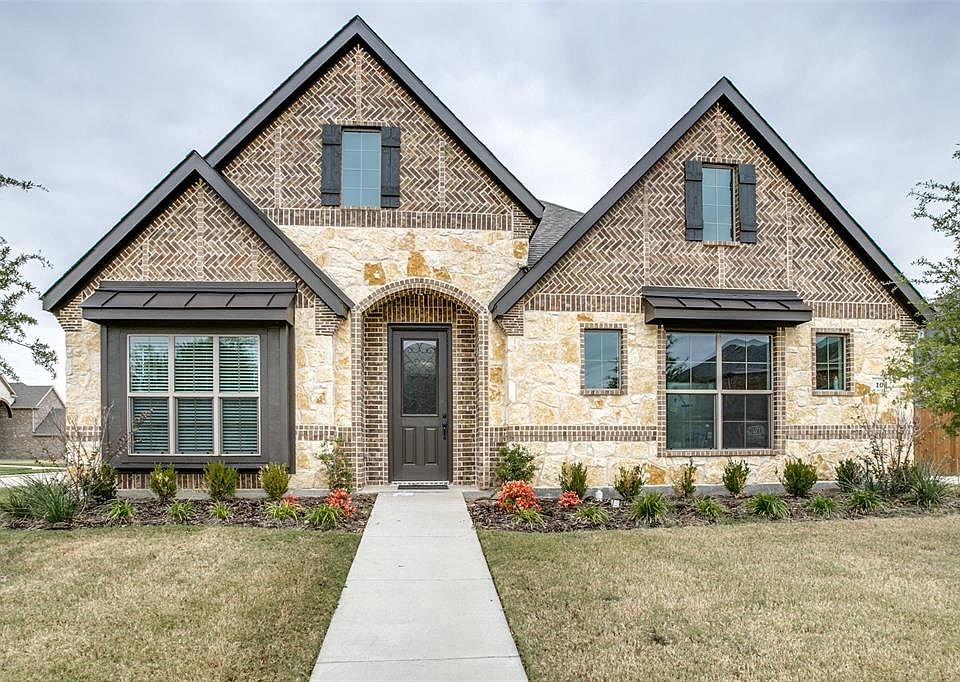 1st image of 105 Laurel Oak Dr