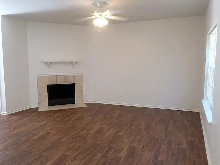 Pine Creek Townhomes — Photo 7