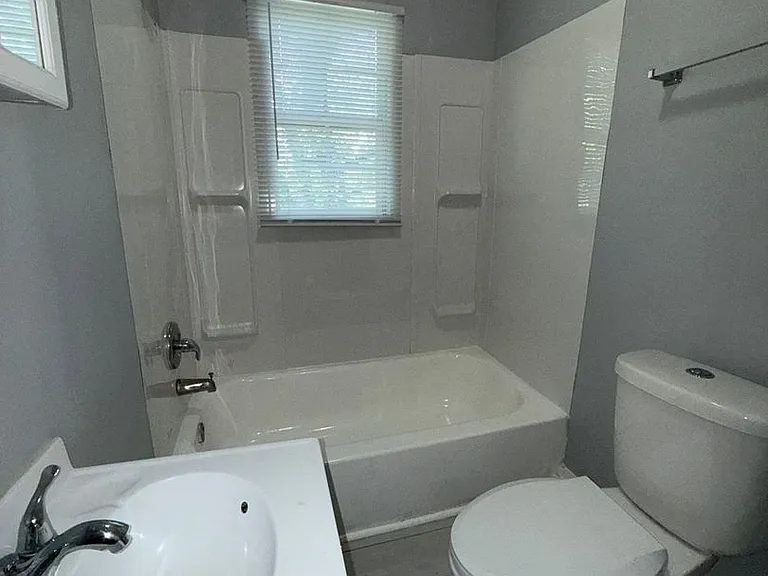627 N Tacoma Ave — Photo 14