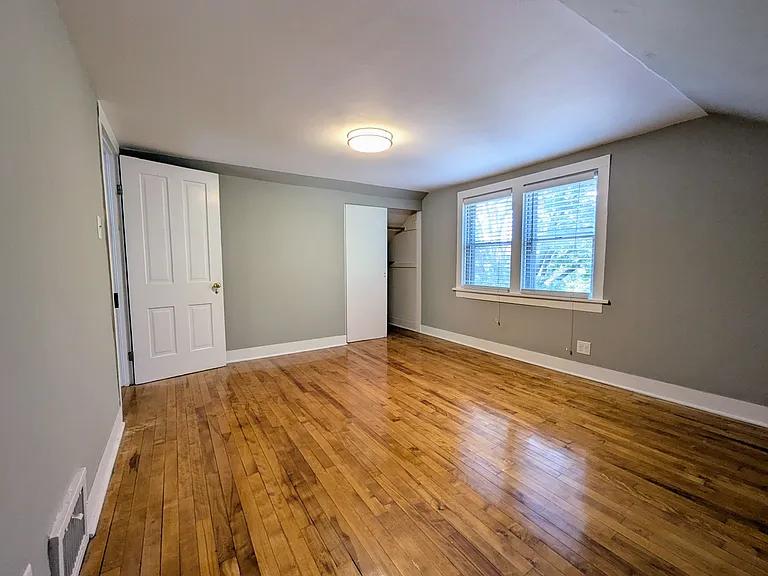 72 Maria Ave — Photo 17