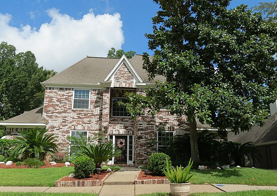 1st image of 1503 Honeysuckle Ln