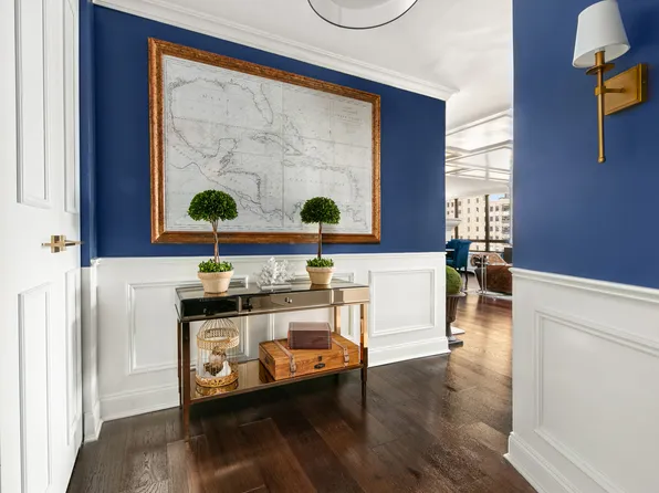 630 First Avenue image 2 of 13