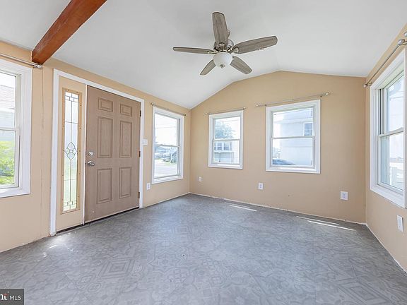 2nd image of 253 New Jersey Ave